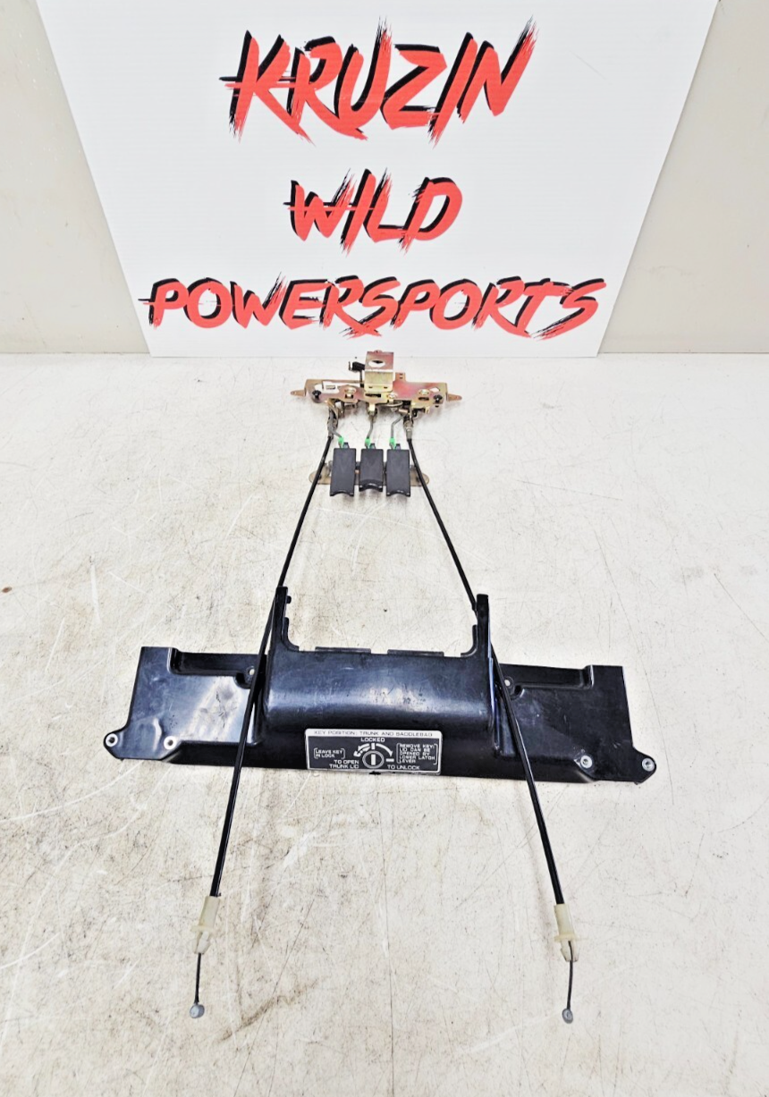 1995 HONDA GOLDWING GL1500 Trunk Saddlebag Lock Latch Release Cover Lever