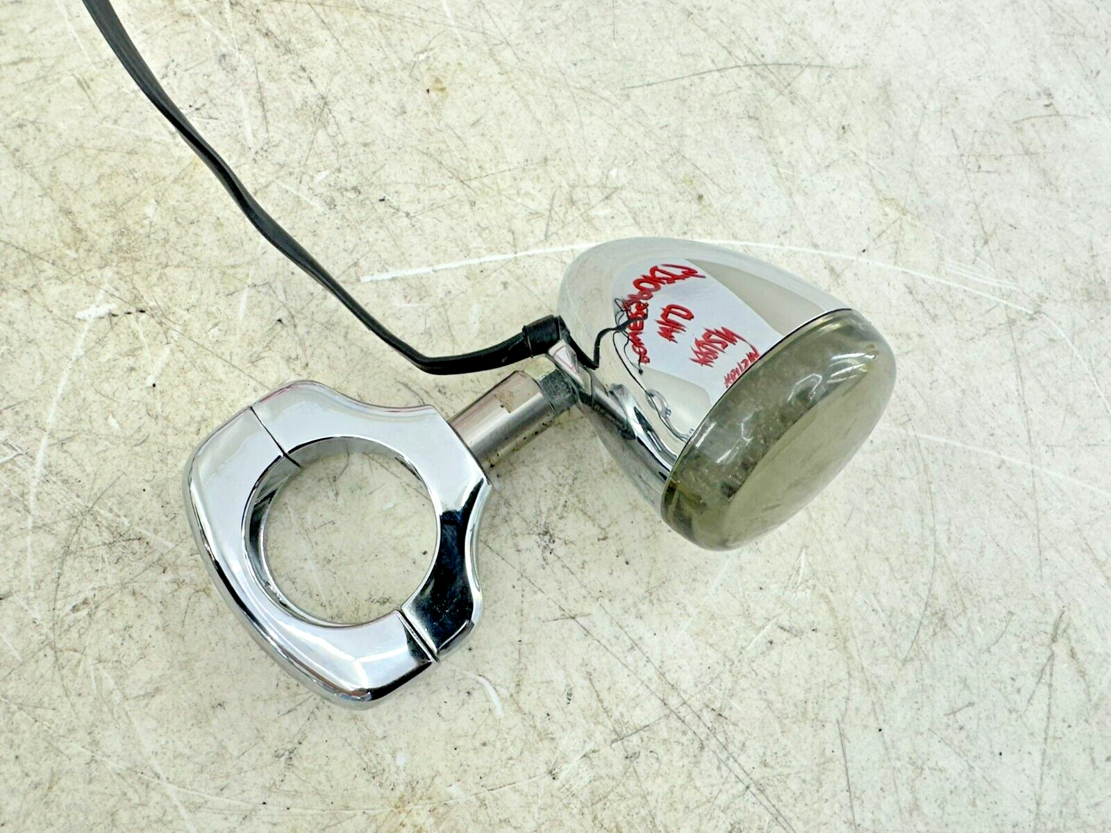 2002 HARLEY DYNA LOW RIDER 41mm Fork Mounted Turn Signals W/ LED Bulb