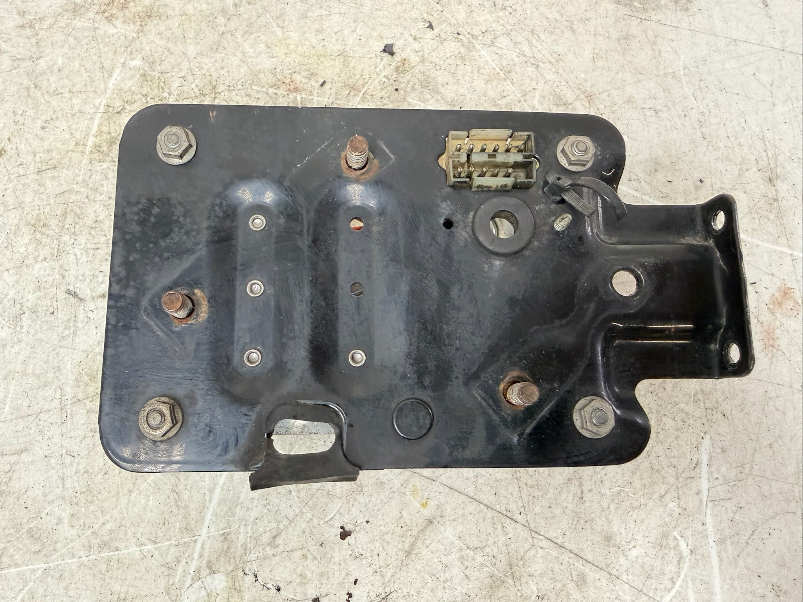 1993 HARLEY DYNA Wide Glide Electrical Fuse Box Panel Cover