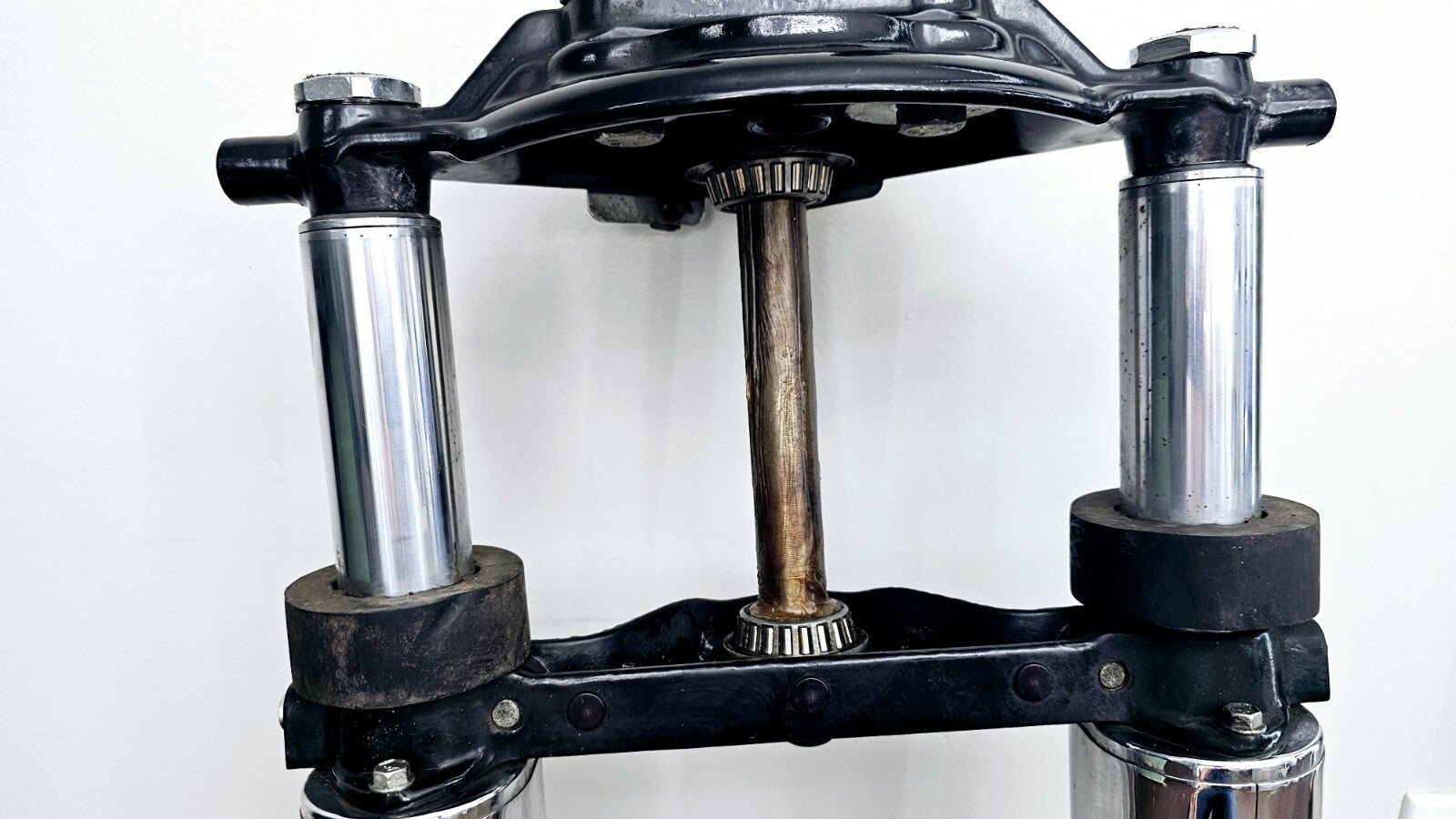 2002 HARLEY ELECTRA GLIDE Chrome Forks Triple Tree Front End Chrome Lowers