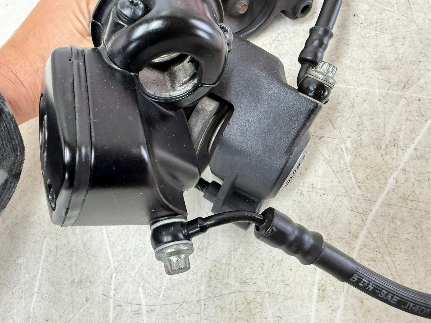 1997 Harley Davidson Sportster Front Brake Master Cylinder & Dual Caliper Hose