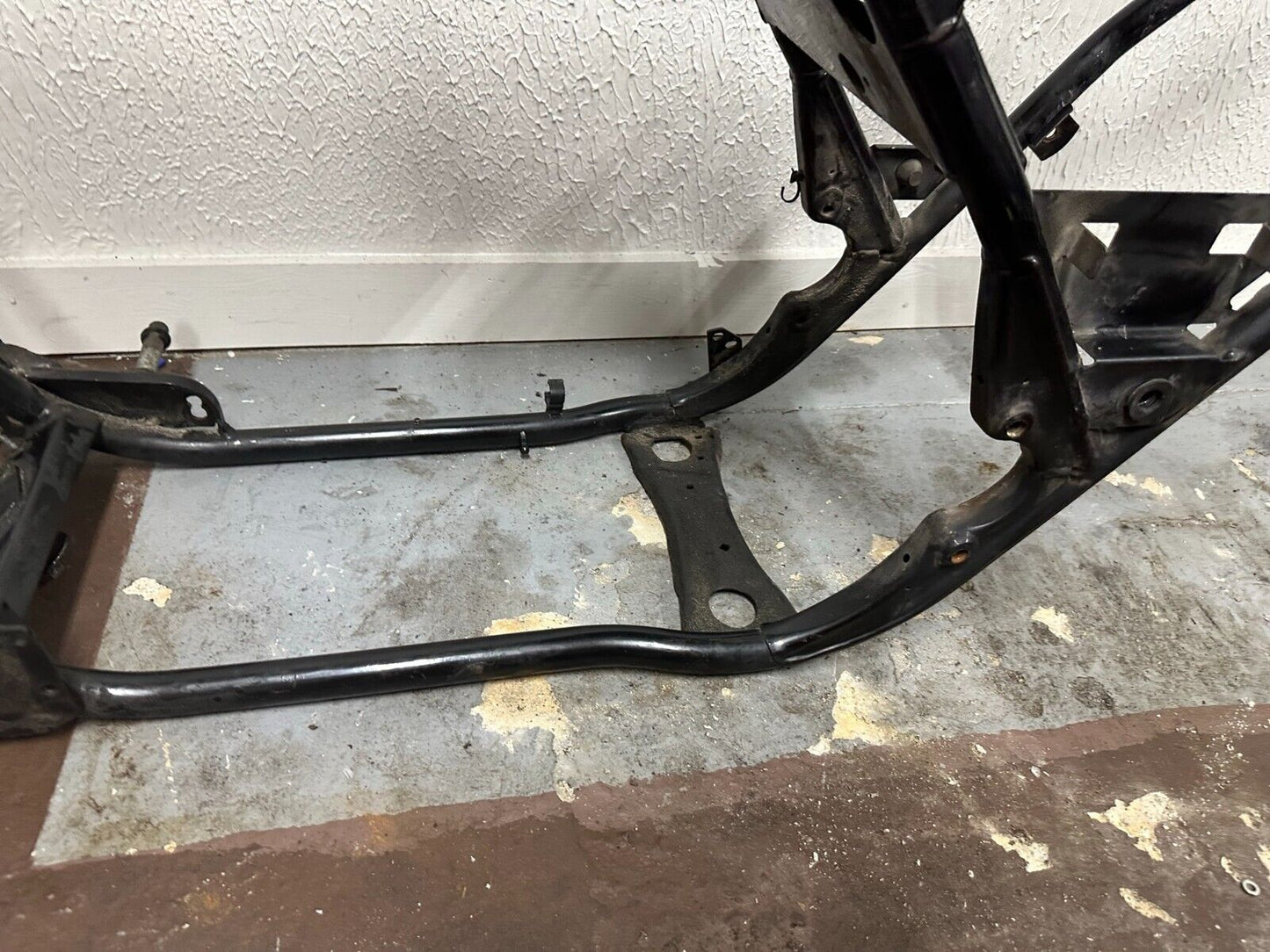 2004 HARLEY FLH ELECTRA GLIDE Frame Chassis Straight