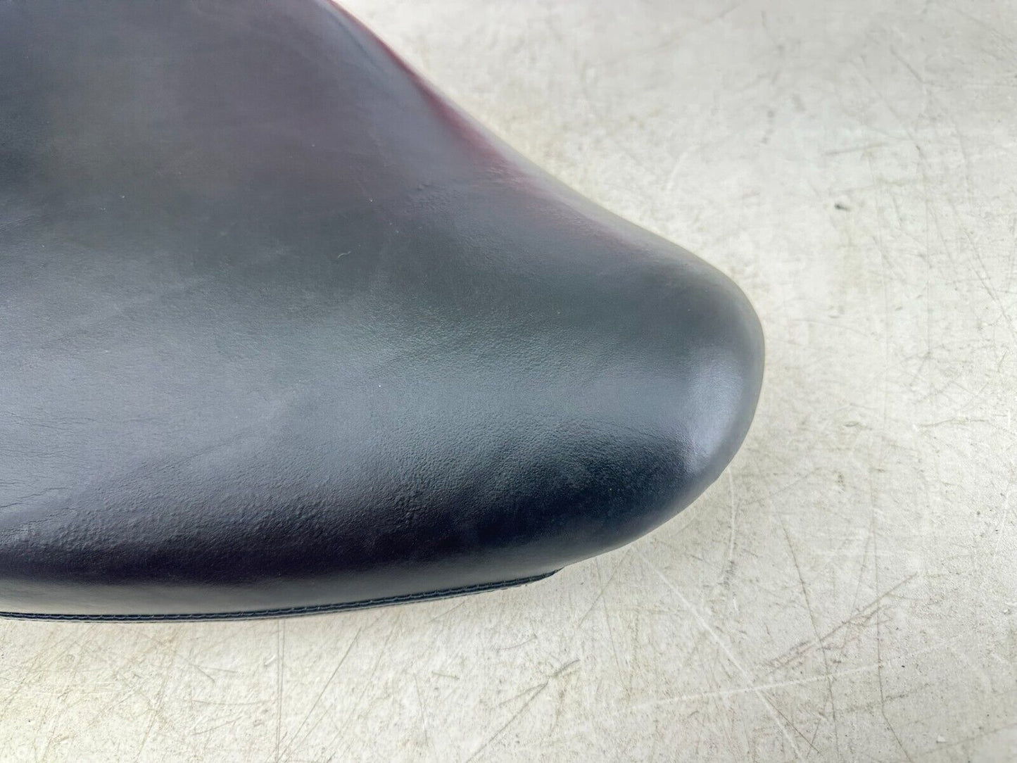 1999 HARLEY SOFTAIL Corbin Solo Seat Saddle