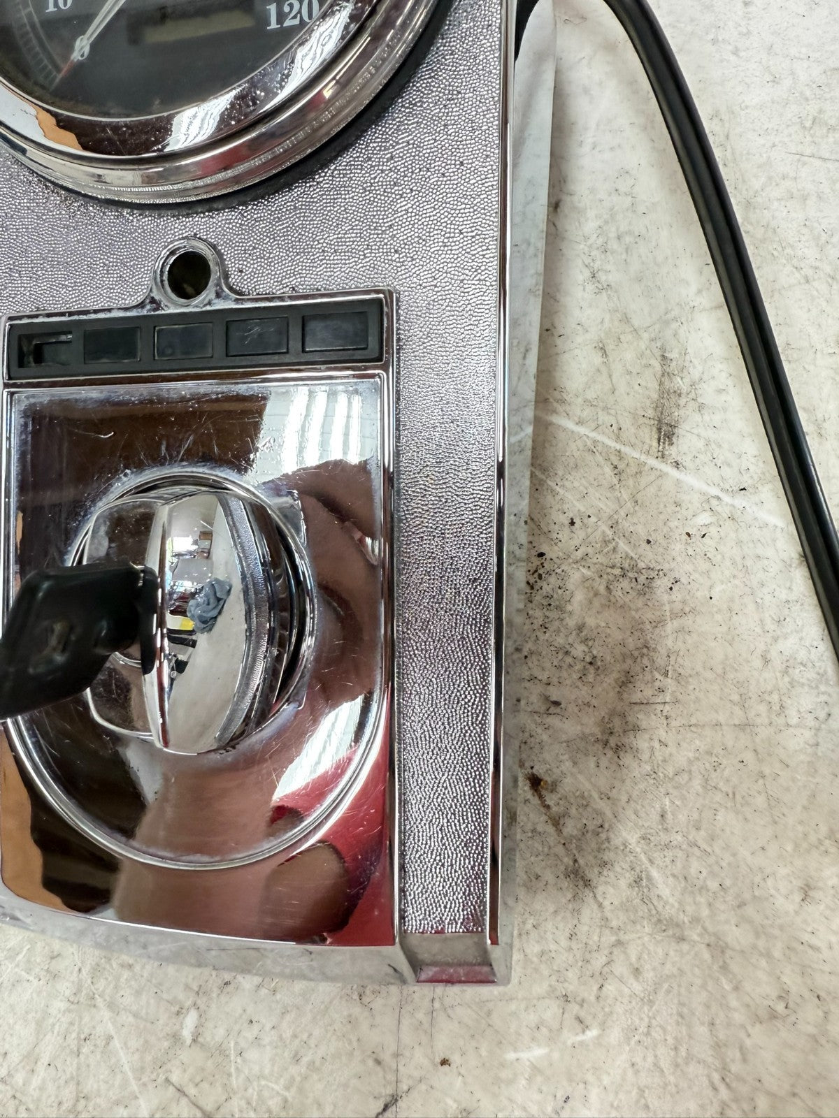1997 HARLEY DAVIDSON SOFTAIL Dash Console Speedometer Ignition Switch Chrome