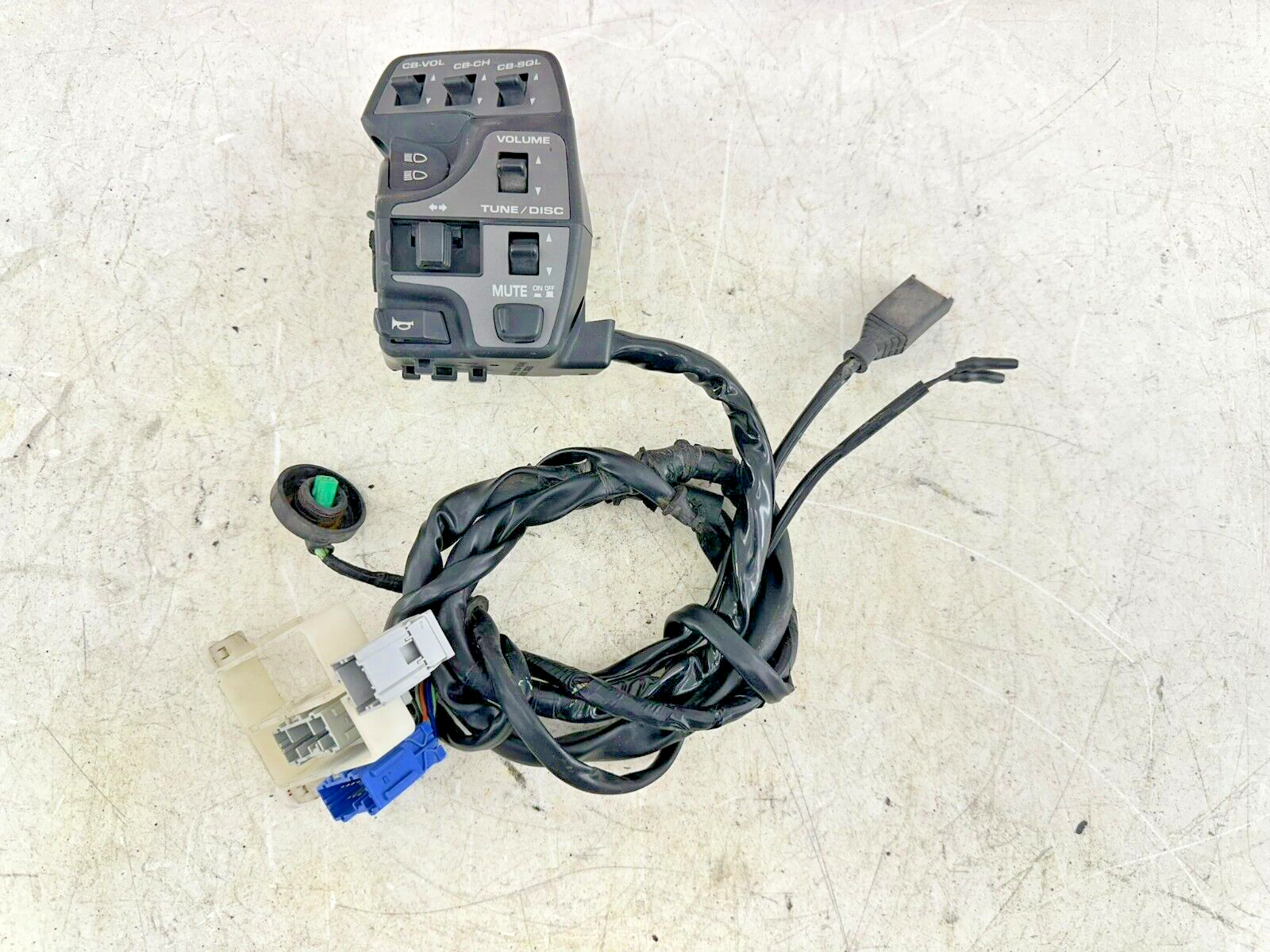 2004 Honda Goldwing GL1800 Left Hand Controls Switch Buttons CB Horn