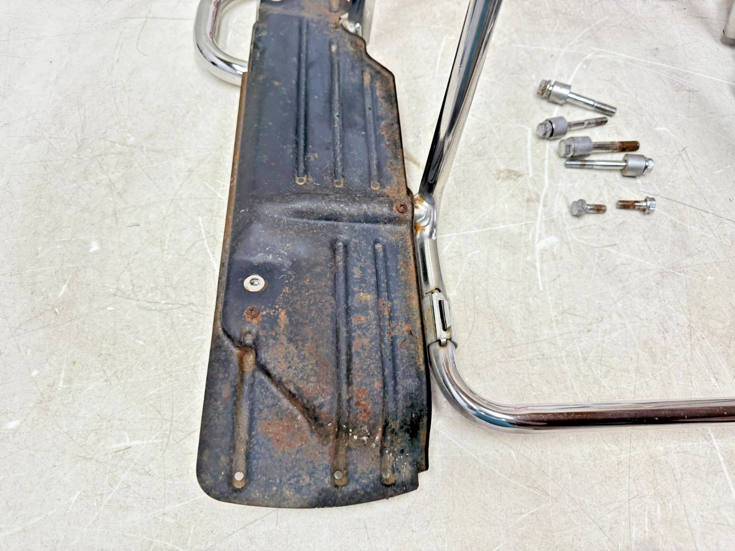 2001 HONDA VALKYRIE INTERSTATE Saddlebag Left Right Mount Bracket + Hardware