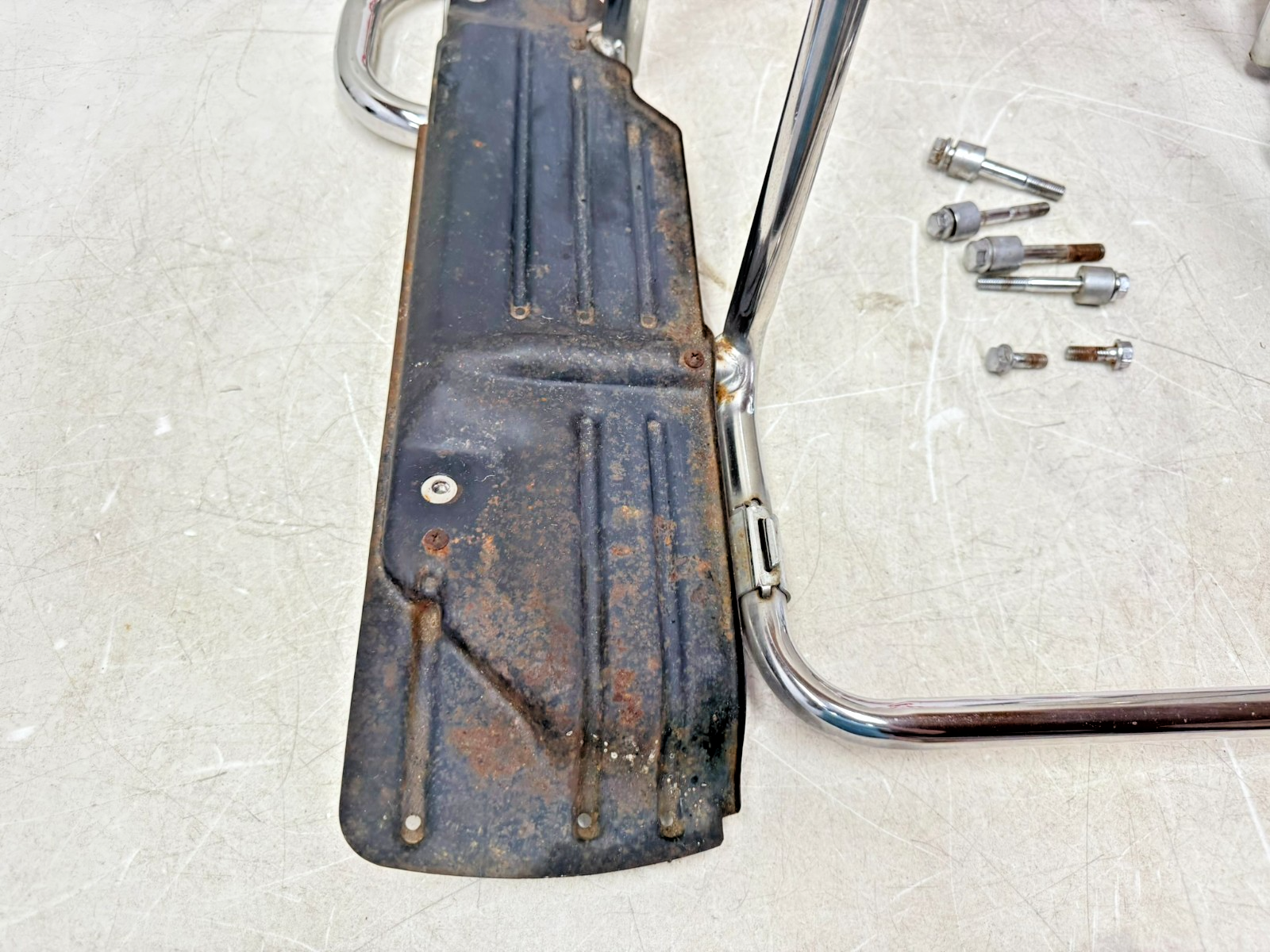 2001 HONDA VALKYRIE INTERSTATE Saddlebag Left Right Mount Bracket + Hardware