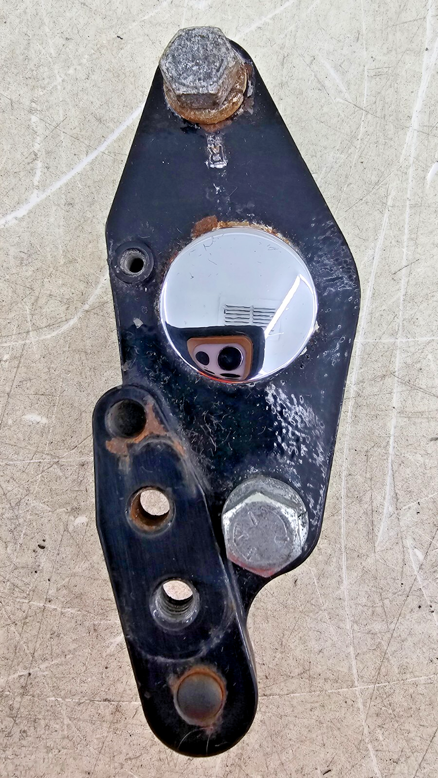 2000 HARLEY FLH ROADKING Rear Swingarm Arm Passenger Floorboard Mount Brackets