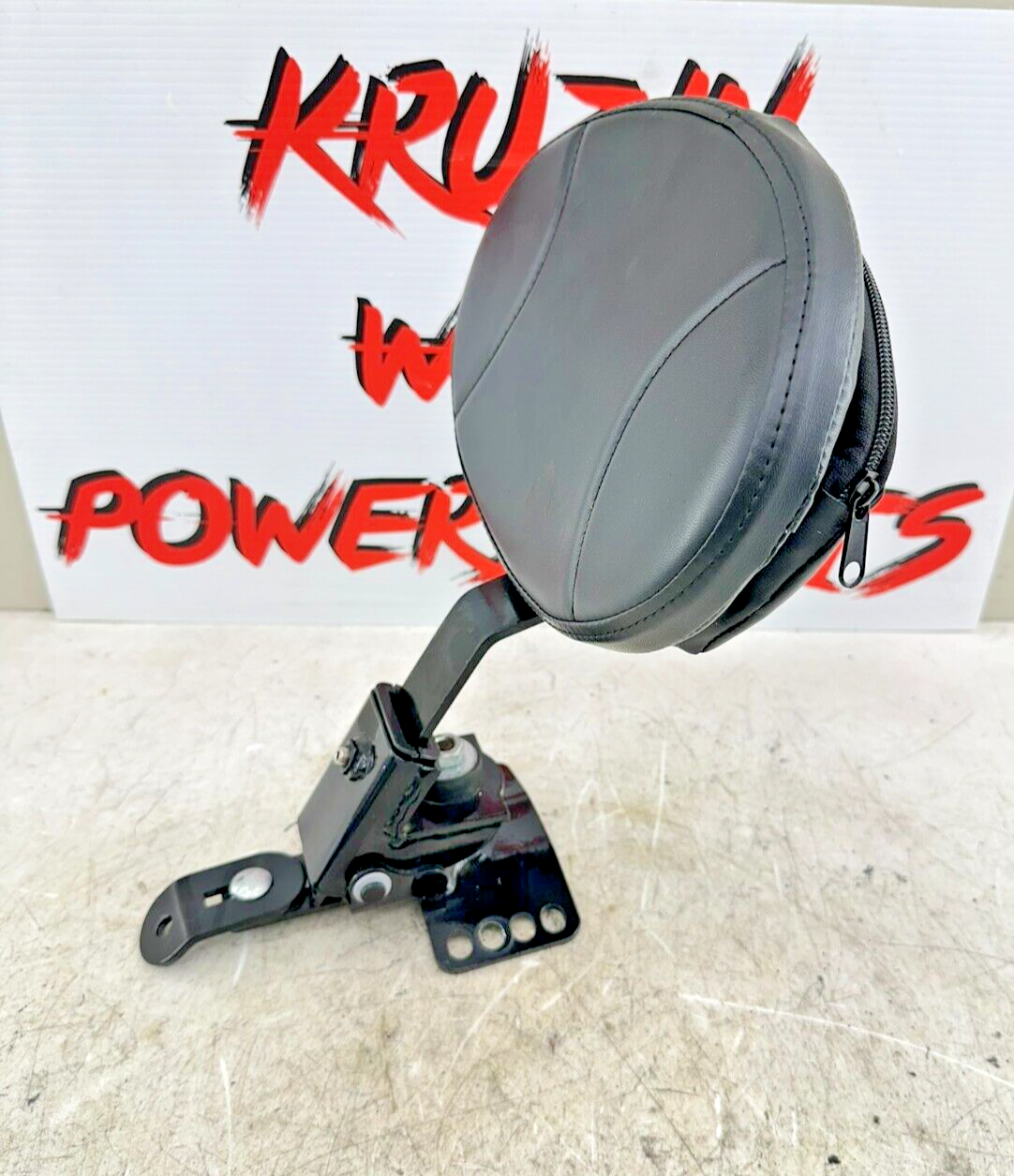 2007 Harley Electra Glide CVO Driver Backrest + Mounting Bracket