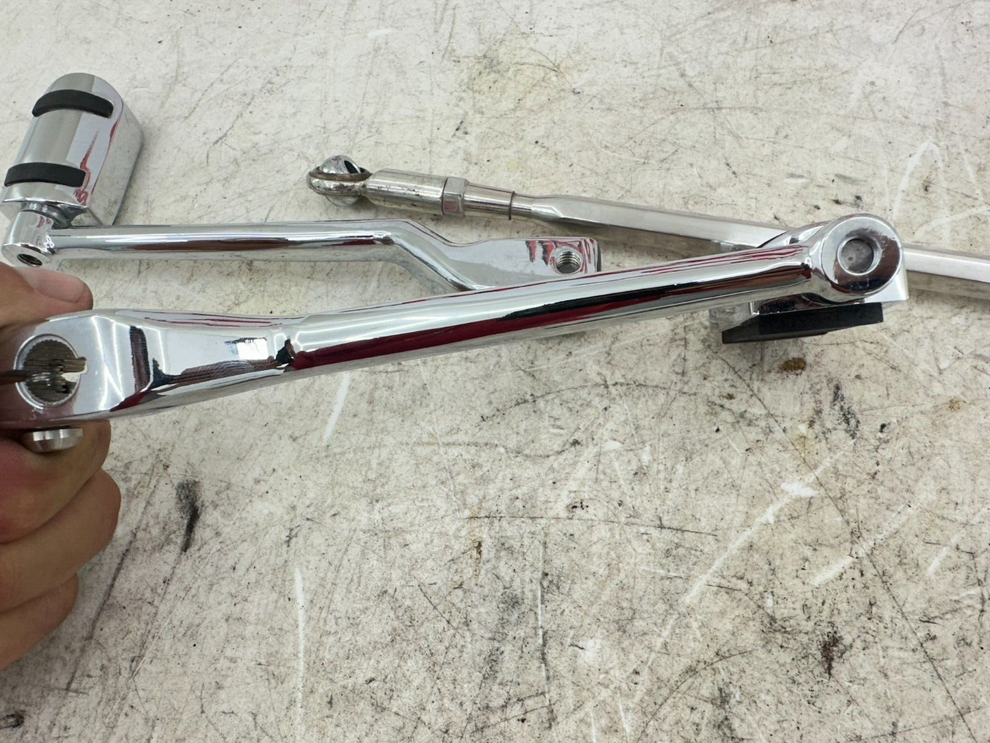 2007 Harley Electra Glide CVO Chrome Heal Toe Shifter Shift Shaft + Linkage