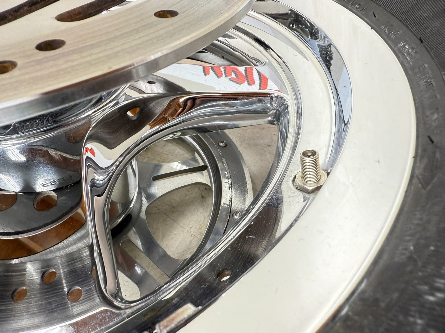 2003 HARLEY DYNA WIDE GLIDE 16" Thunder star  Rear Wheel Rim Full Chrome NICE! 