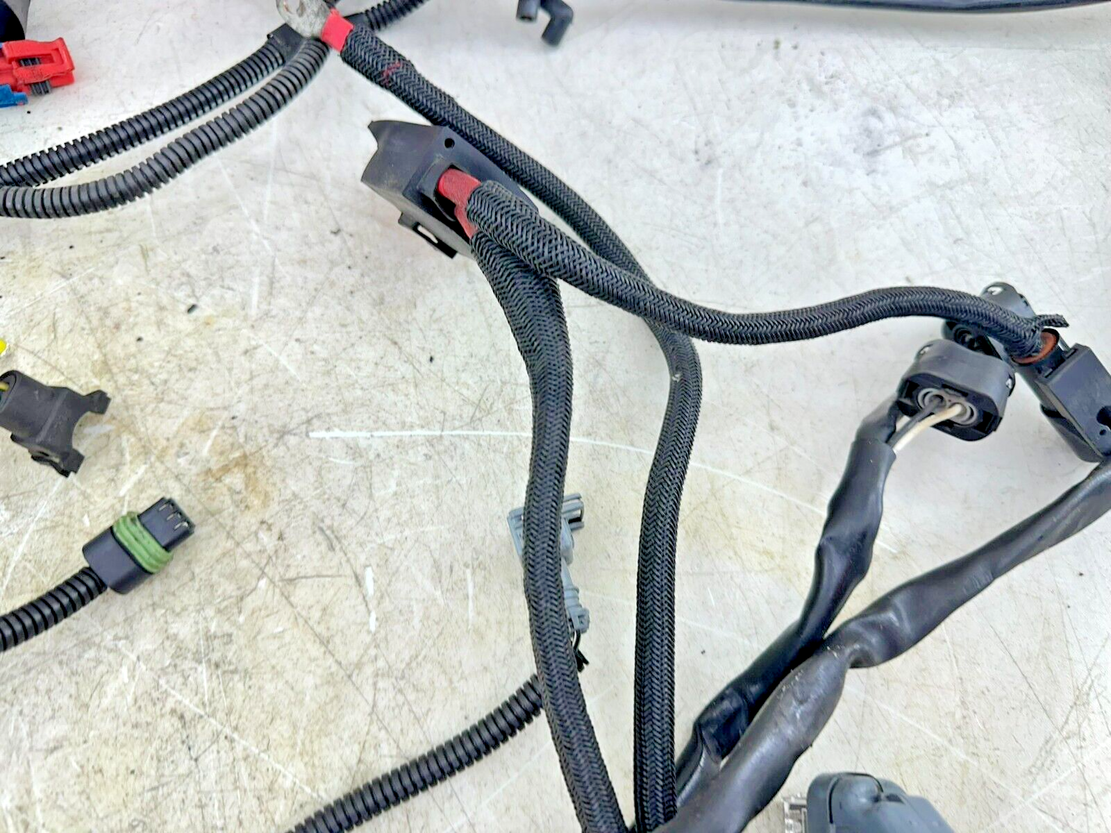 2003 Harley Davidson V Rod VRSCA Main Wire Wiring Harness Fuse + Relay Un-Cut