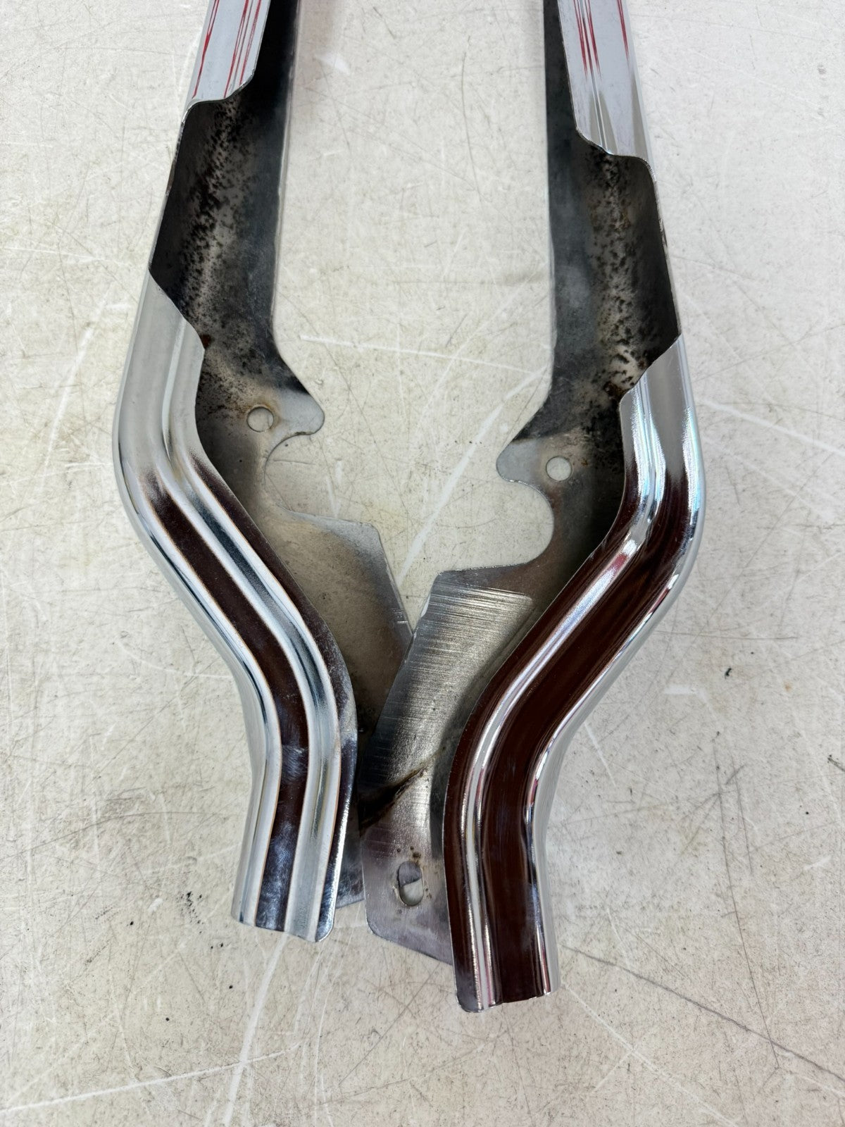 2003 HARLEY ELECTRA GLIDE Chrome Rear Strut Arm Frame Cover