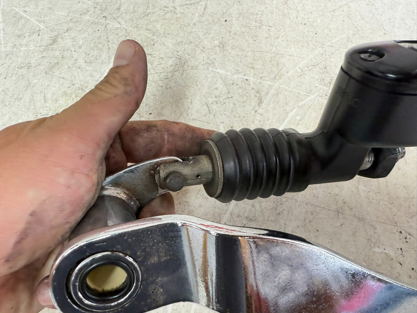 2003 HARLEY ELECTRA GLIDE Rear Brake Master Cylinder & Pedal