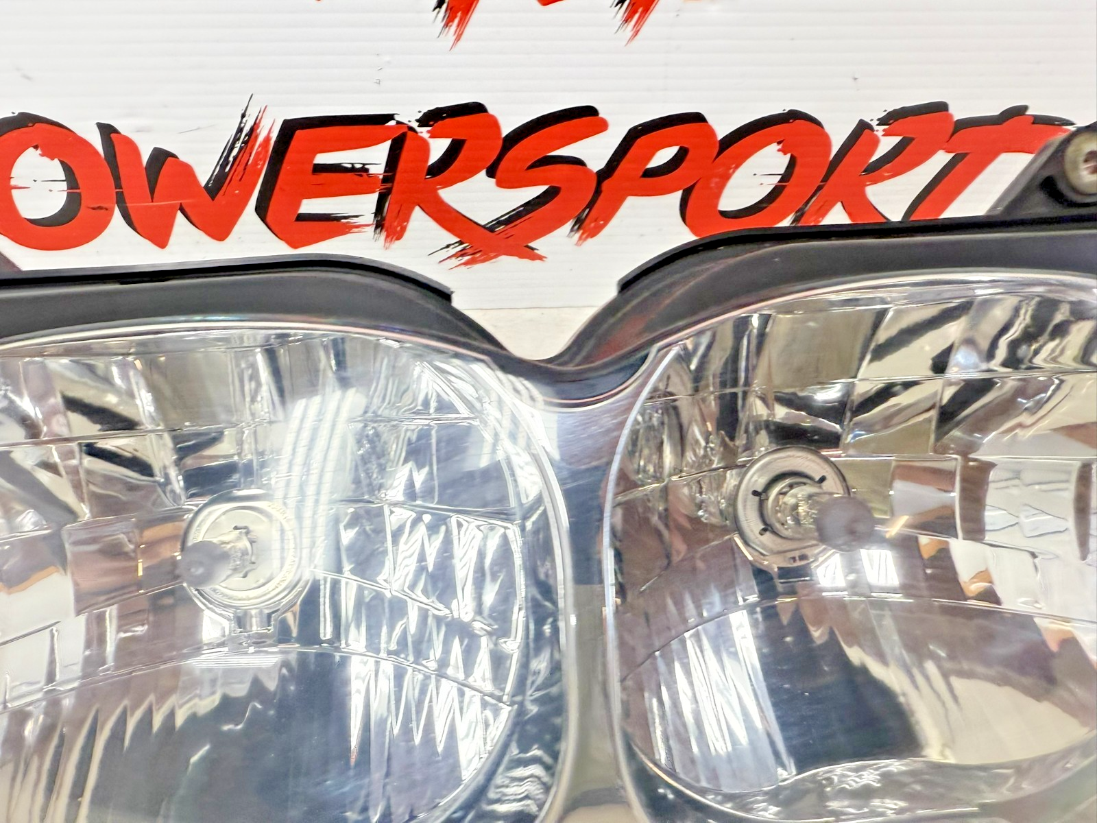 2001 HONDA VALKYRIE INTERSTATE Headlight Front Headlamp Housing