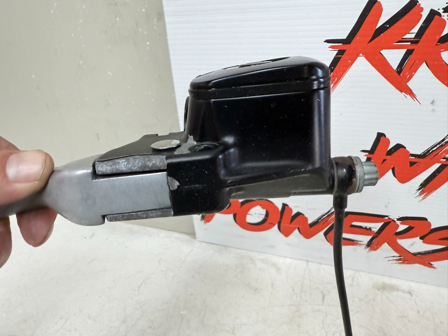 2003 HARLEY DYNA WIDE GLIDE Front Brake Master Cylinder Caliper & Line