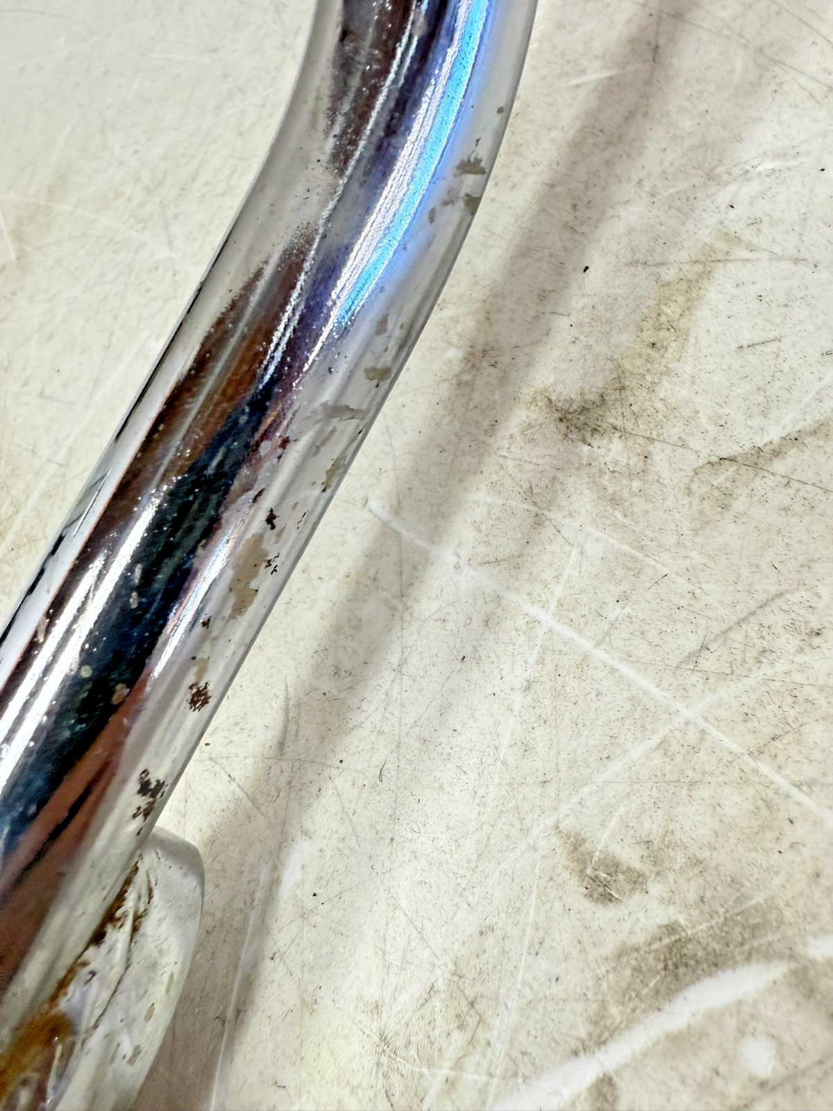 1997 HARLEY DAVIDSON SOFTAIL Saddlebag Guard Mount Support Bracket Crash Bar