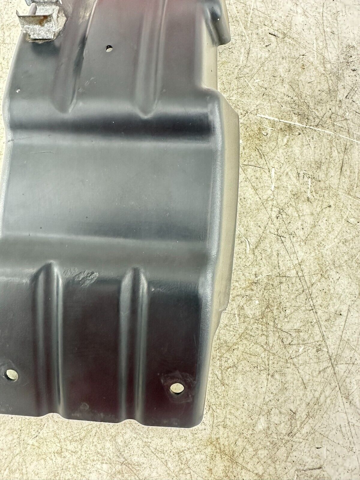 1995 HARLEY SOFTAIL OEM HD Rear Swingarm Mud Flap Filler Panel 60363-86C