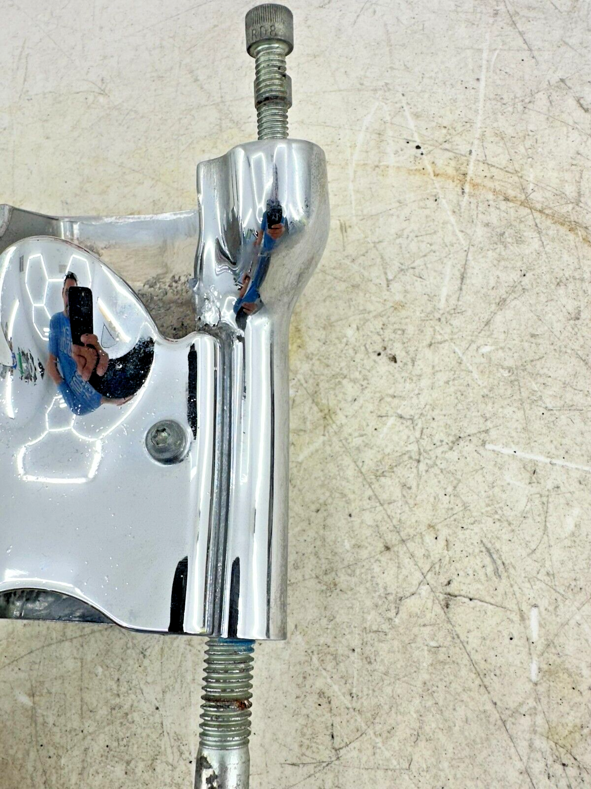 2004 UP HARLEY DAVIDSON SPORTSTER Chrome Handlebar Risor Clamp Perch