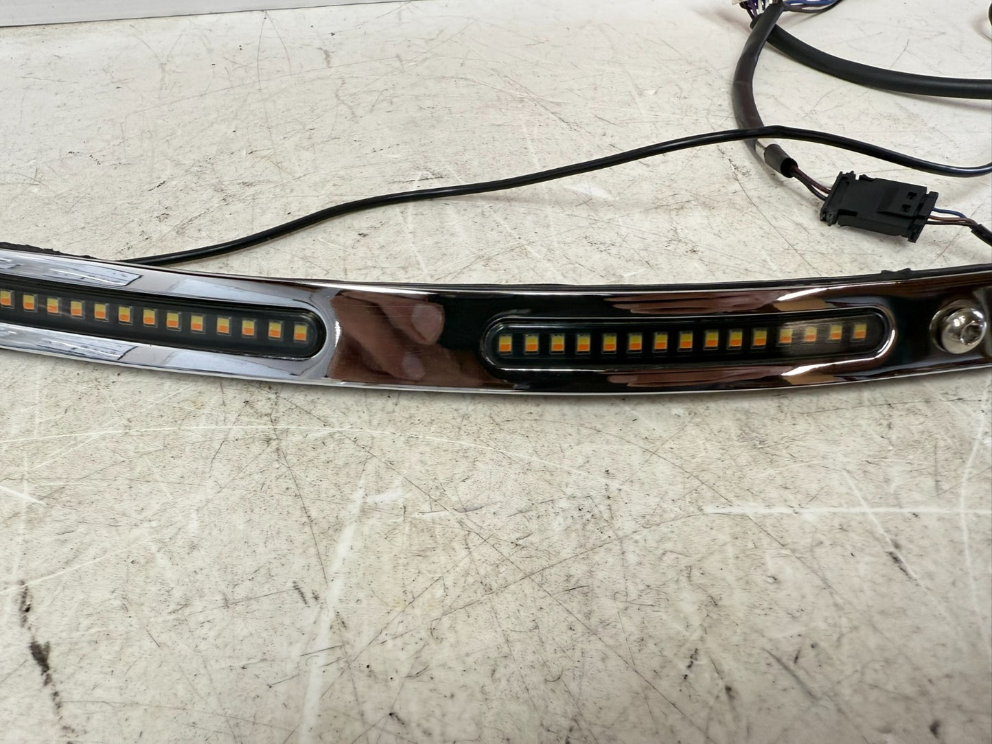 2003 HARLEY ELECTRA GLIDE Custom Dynamics  LED  Batwing Windshield Trim 