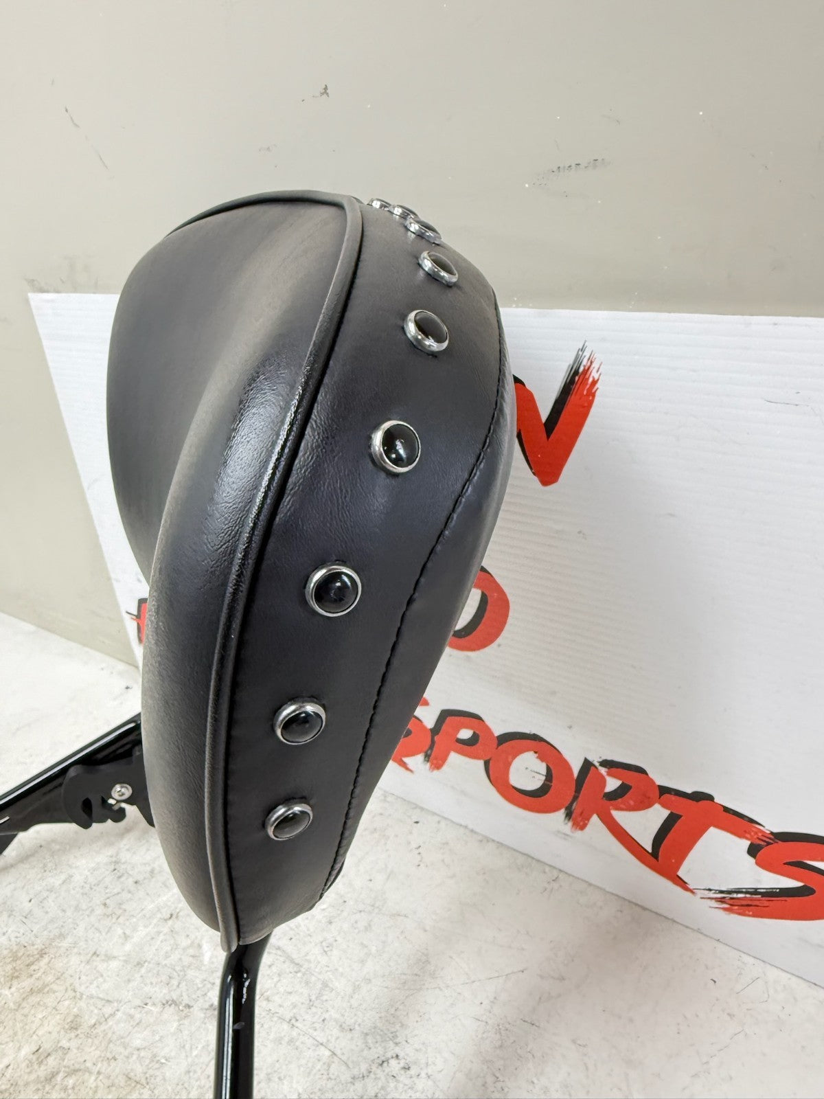 09-24 Street Road Glide Detachable Backrest Sissy Bar Studded