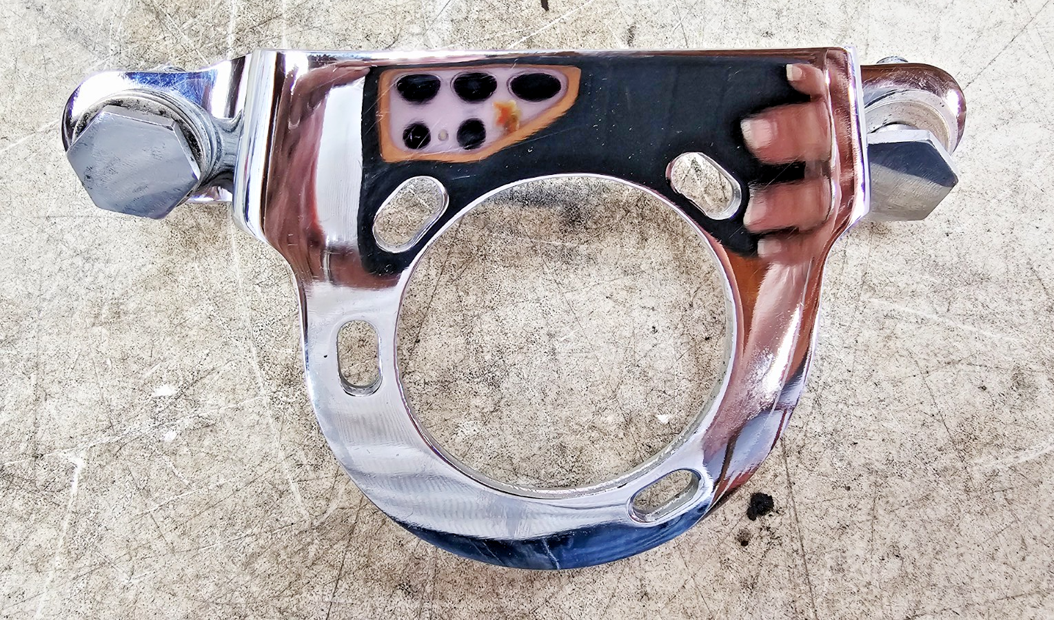 2003 HARLEY SOFTAIL DEUCE Air Cleaner Breather Mounting Bracket