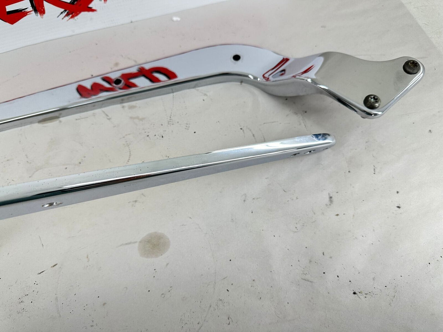 2001 HARLEY SOFTAIL Rear Fender Frame Strut Arm Bars