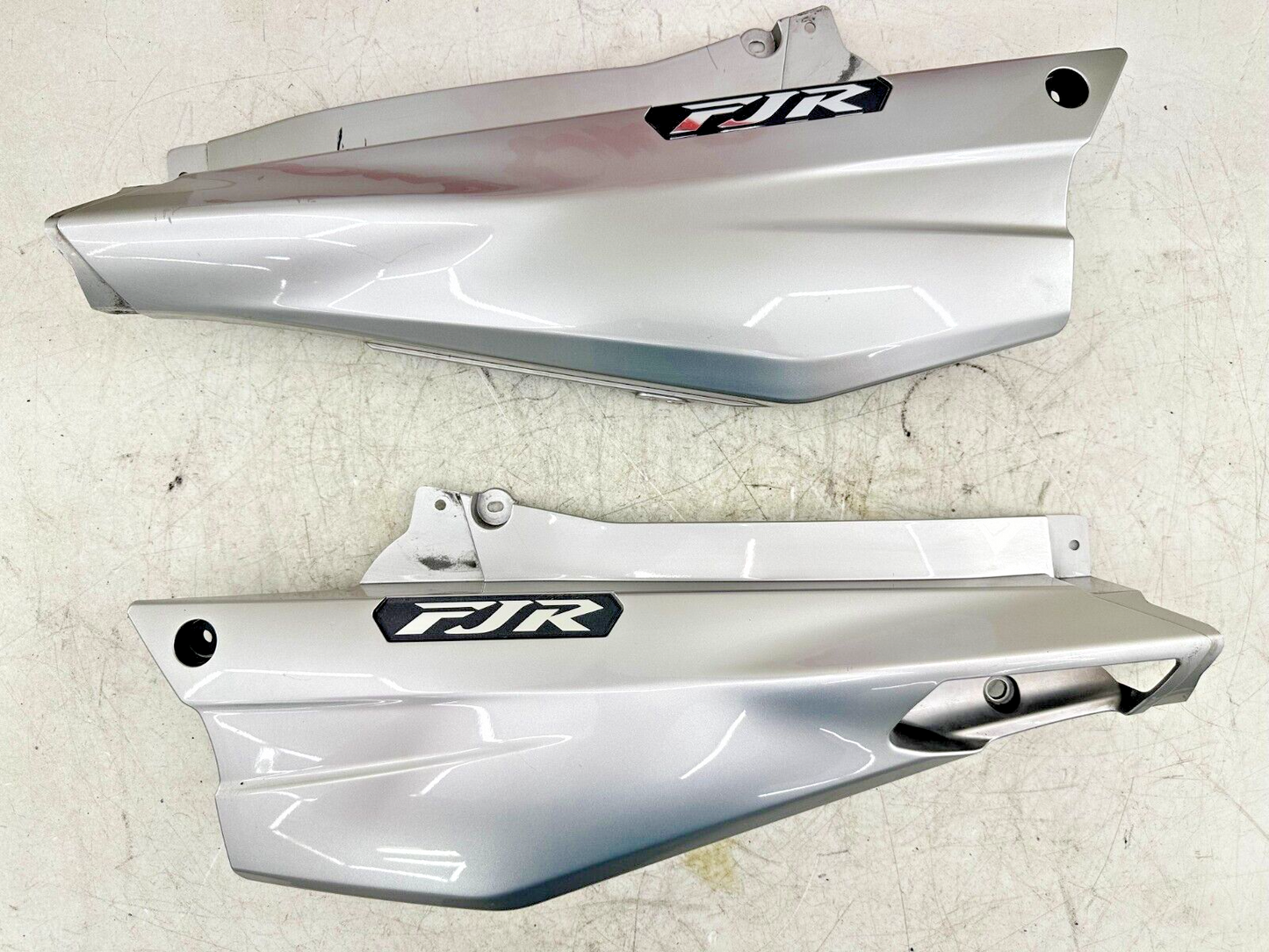 06-12 YAMAHA FJR 1300 Right Left Side Covers