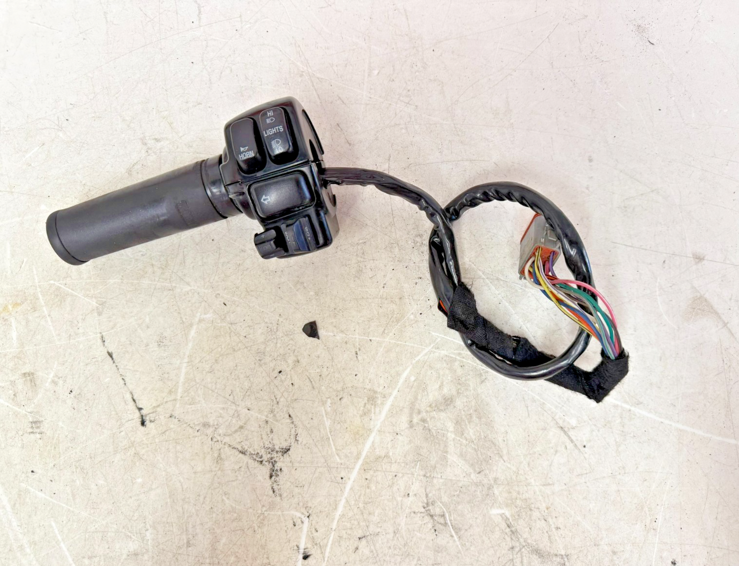 2003 HARLEY ELECTRA GLIDE Left Hand Controls Switch Housing Buttons