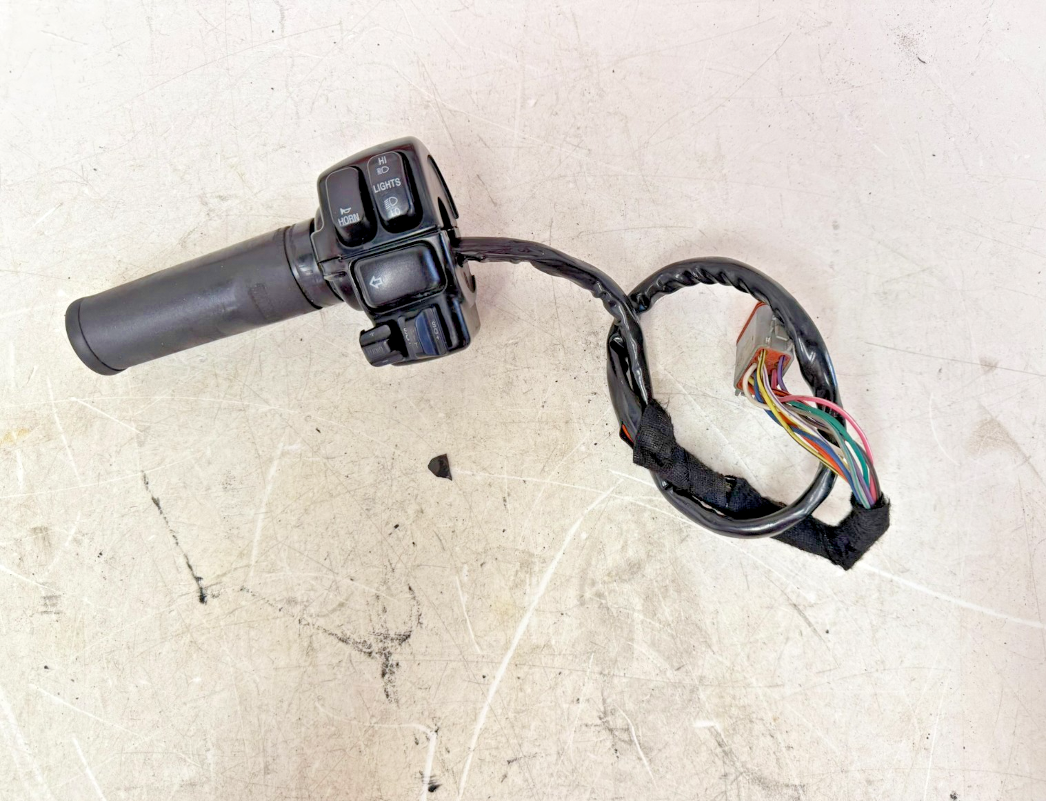 2003 HARLEY ELECTRA GLIDE Left Hand Controls Switch Housing Buttons
