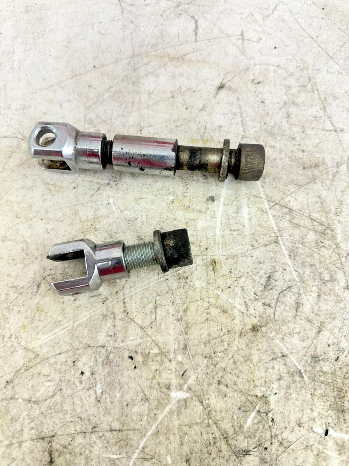 1996 HARLEY DAVIDSON SOFTAIL Passenger Footpeg Mounts