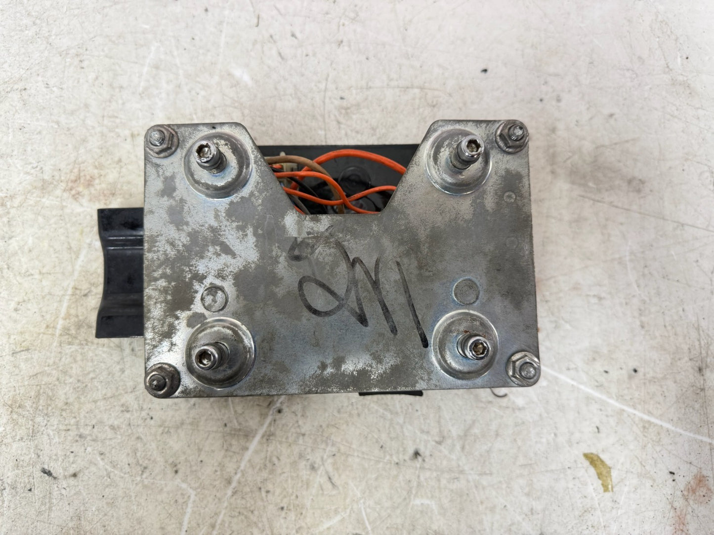 1993 HARLEY DYNA Wide Glide Electrical Fuse Box Panel Cover