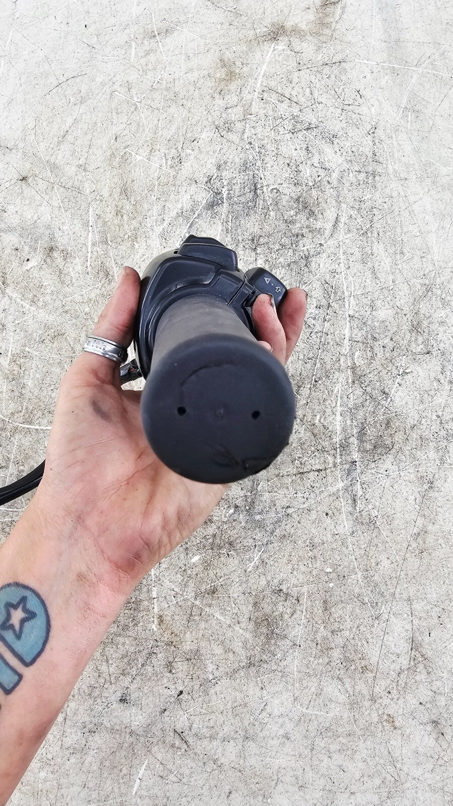 2000 Harley Davidson Sportster Left Handlebar Switch Housing Button Control Grip