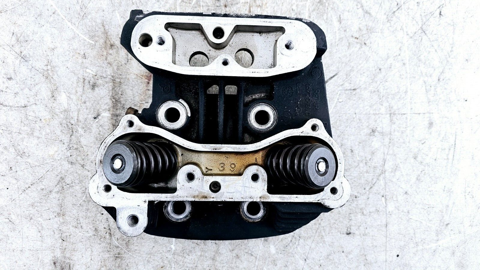 1995 HARLEY DYNA CONVERTIBLE Engine Motor Rear Cylinder Heads w/ Valve 16720-84C