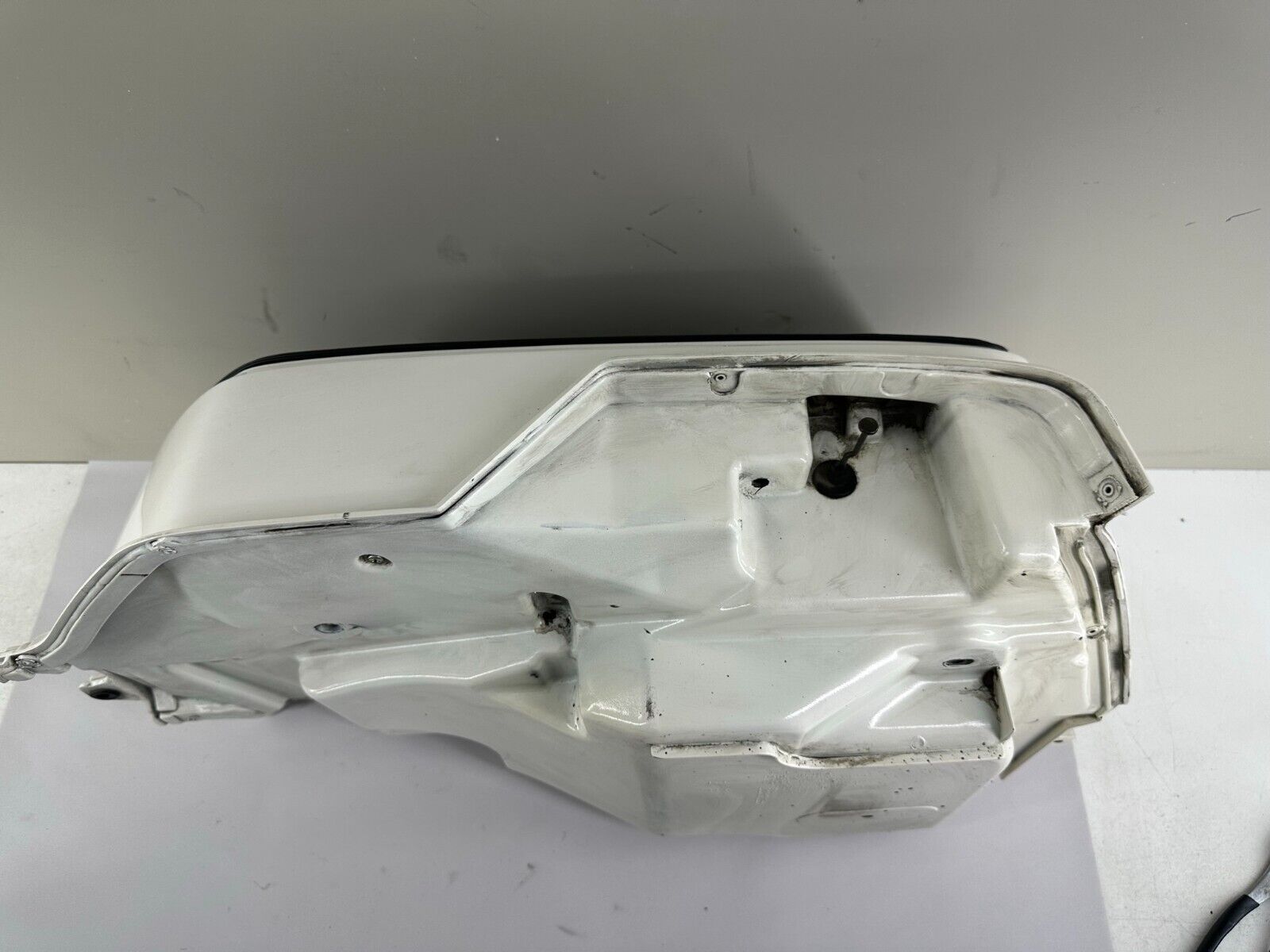 88-00 HONDA GOLDWING GL1500 RIGHT SADDLE BAG HOUSING CASE BASE