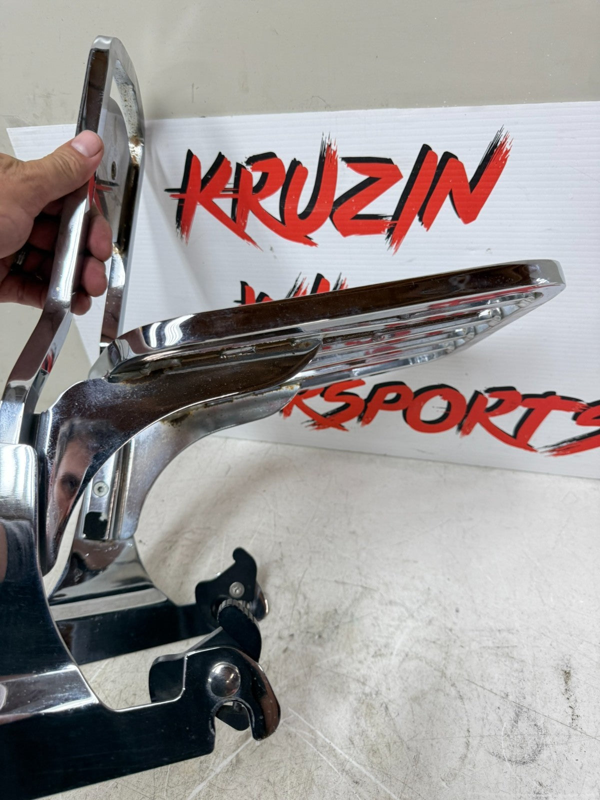 1997 HARLEY DAVIDSON SOFTAIL Chrome Rear Backrest Sissy Bar Luggage Rack