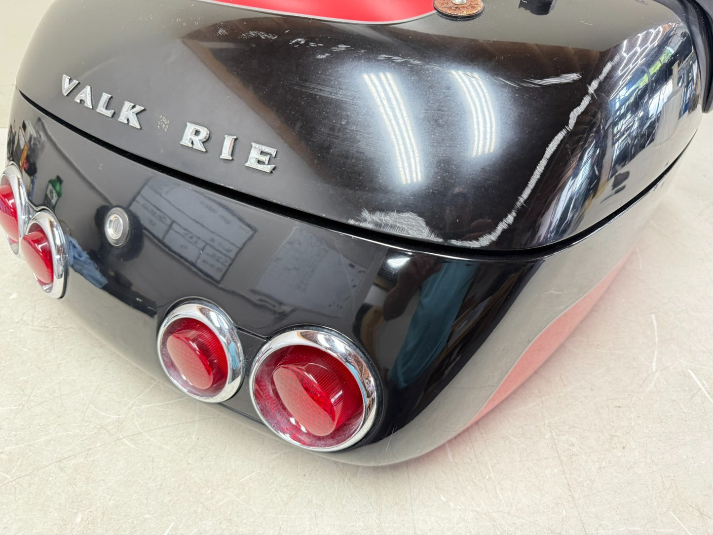 2001 HONDA VALKYRIE INTERSTATE Trunk Luggage Speaker Lid Storage Box W/ key