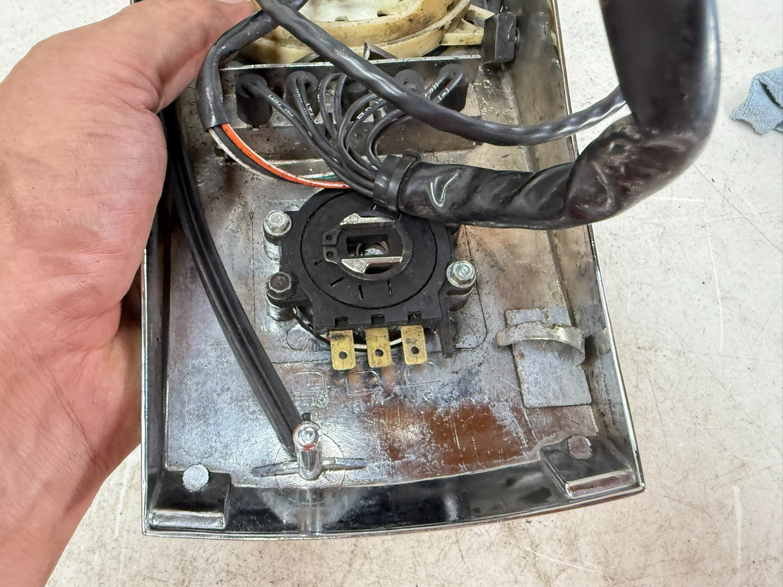 1997 HARLEY DAVIDSON SOFTAIL Dash Console Speedometer Ignition Switch Chrome