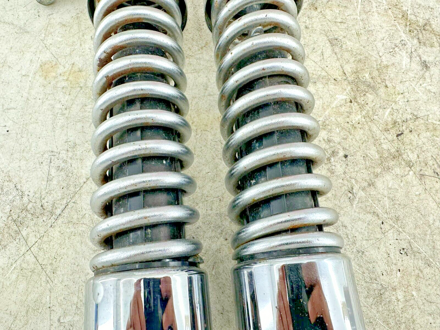 1997 HARLEY DYNA 12.5" Rear Shocks Suspension