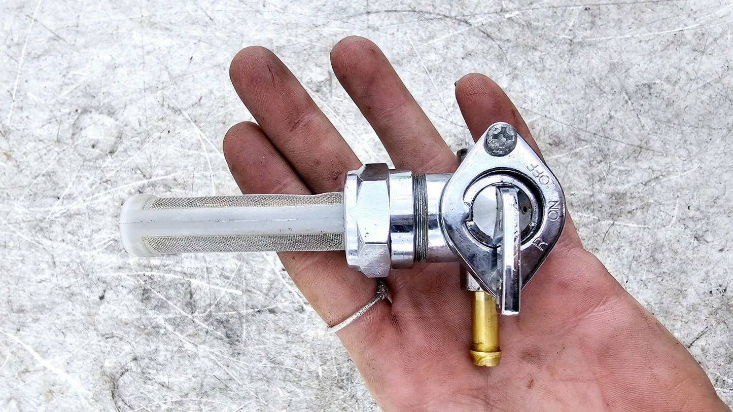 1994 HARLEY FLH ELECTRA GLIDE Chrome Gas Tank Petcock Valve
