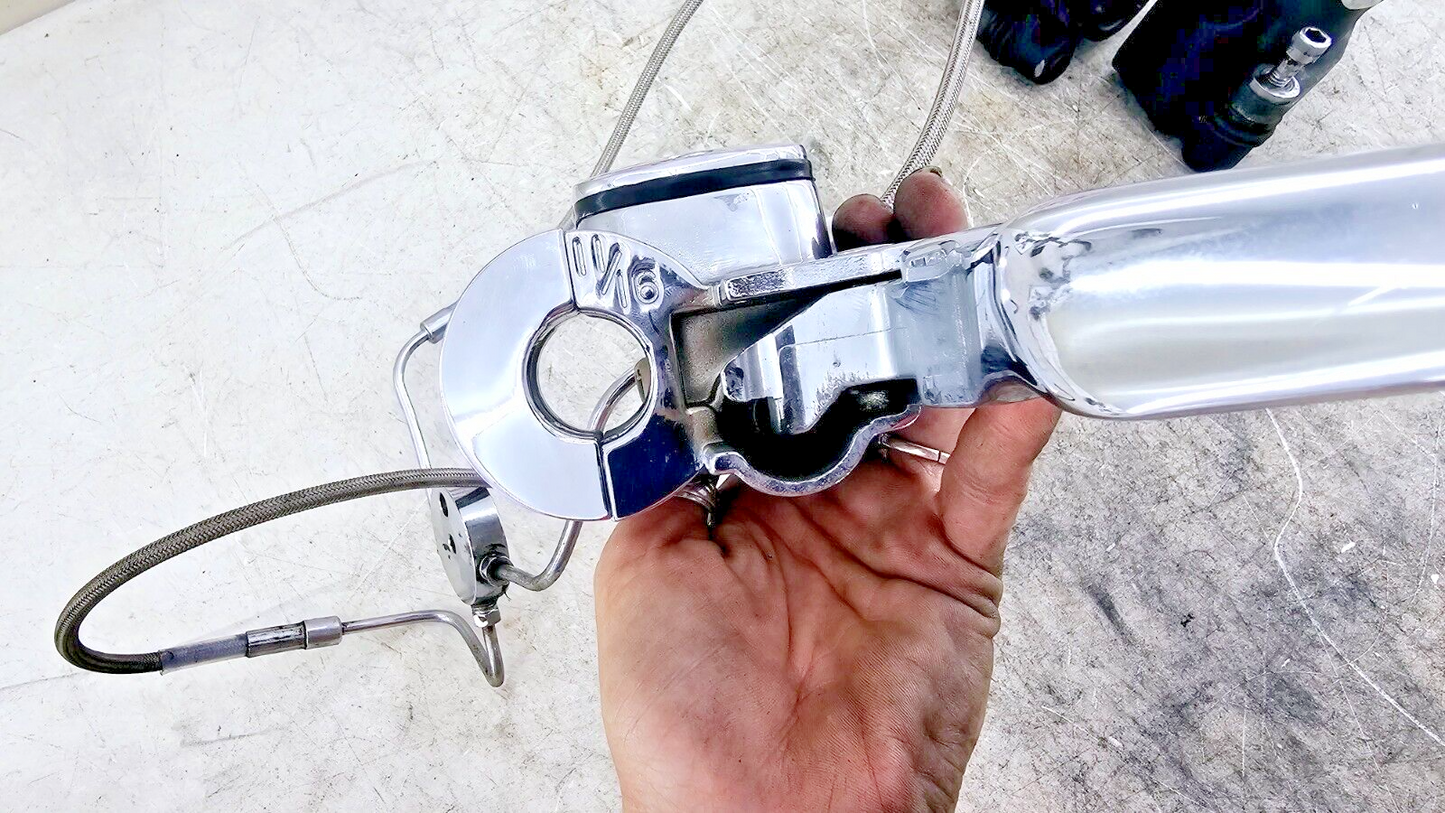1998 HARLEY FLH ROADKING Dual Caliper Braided Hose +11/16 Chrome Master Cylinder