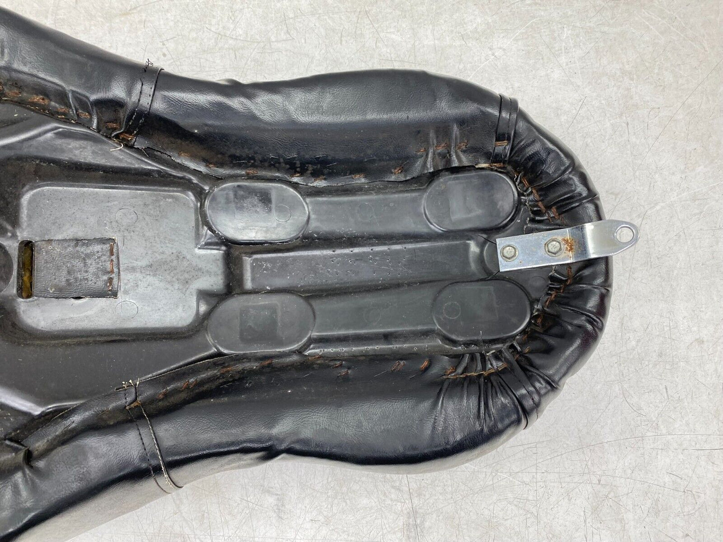 2007 Harley Davidson Dyna Seat Saddle Two Up Driver Passenger