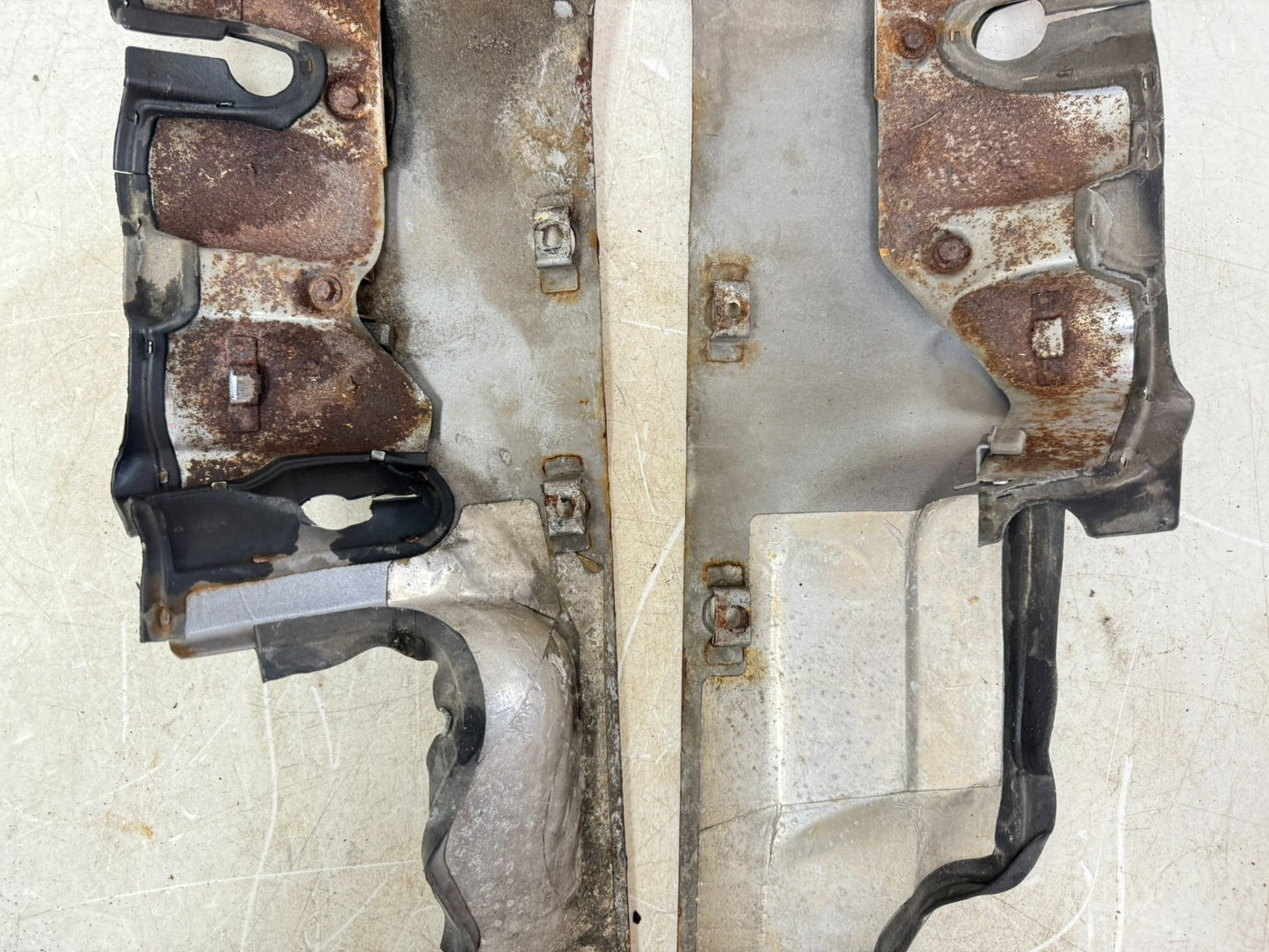 2002 Honda Goldwing GL1800 Lower Exhaust Heat Shields Guard Left & Right Covers