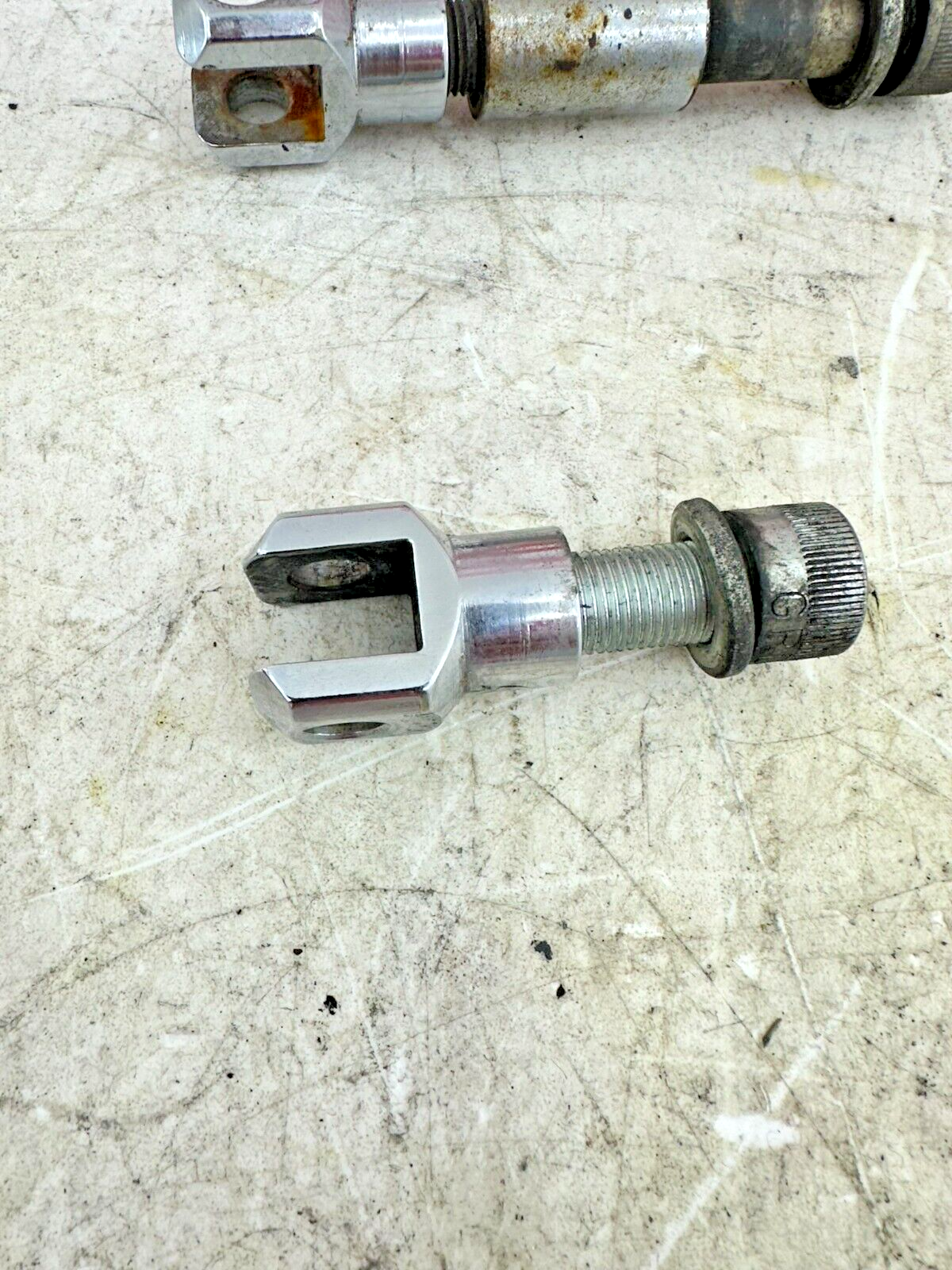 1996 HARLEY DAVIDSON SOFTAIL Passenger Footpeg Mounts OEM Rear Rider Pegs