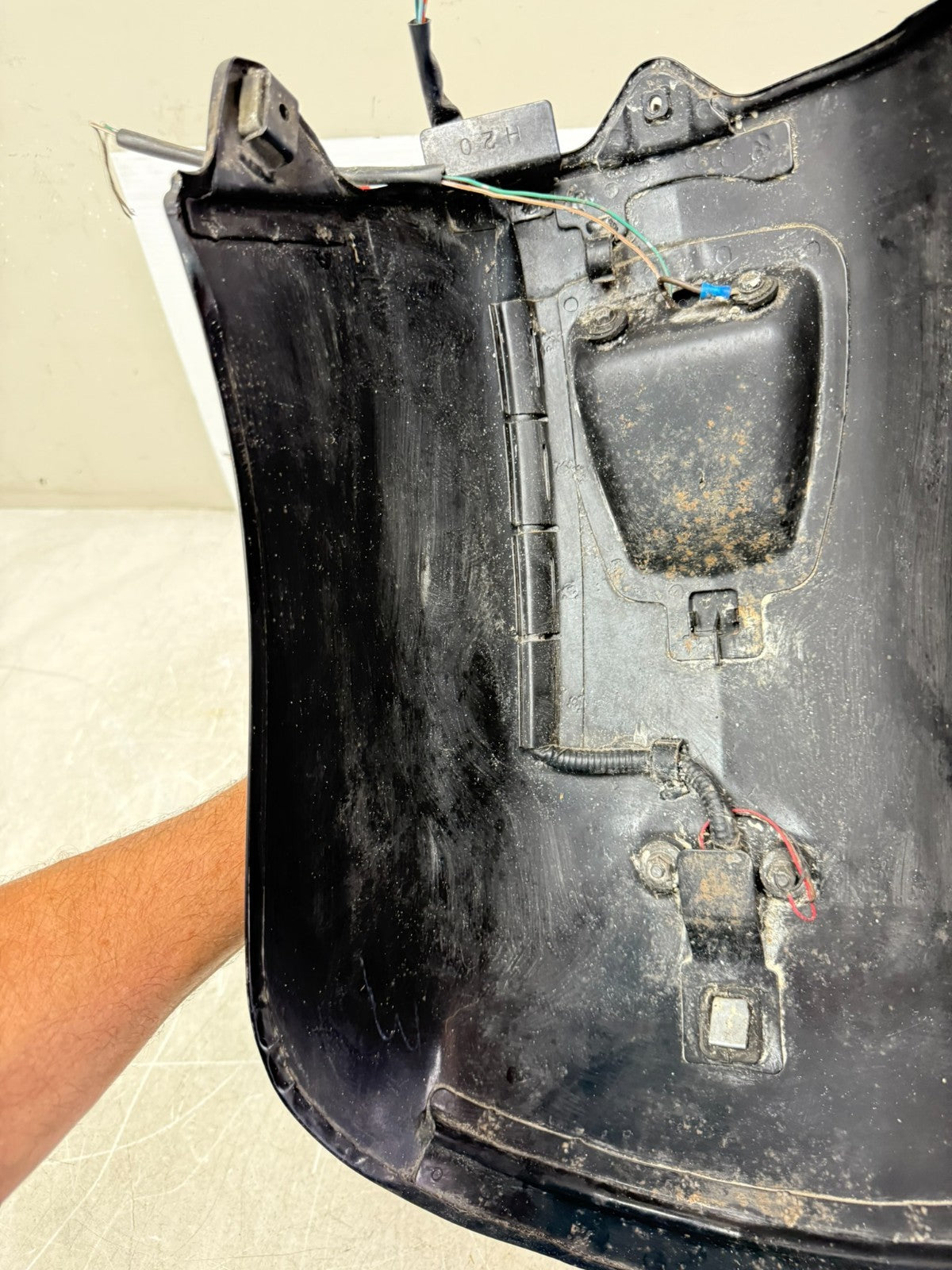 2001 HONDA VALKYRIE INTERSTATE Rear Back Fender Mudguard Turn Signal Light