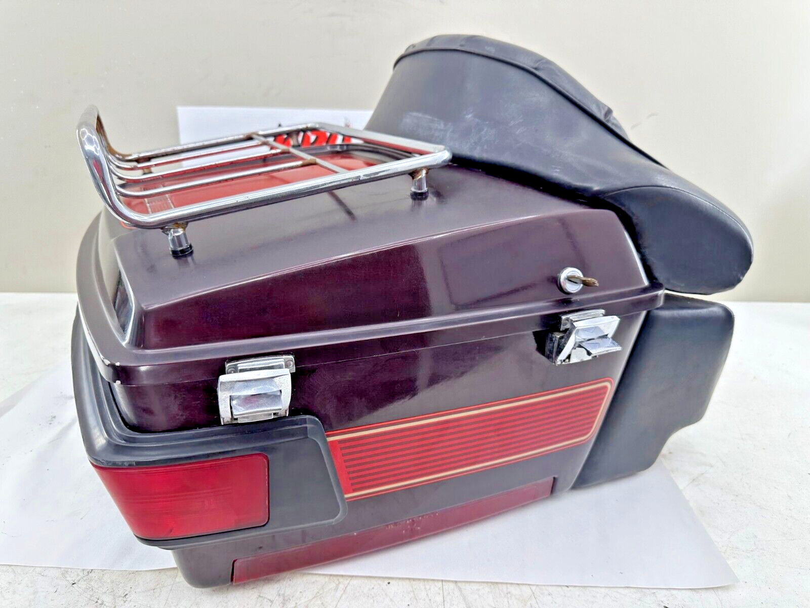 1990 HARLEY ELECTRA TOUR GLIDE Trunk Tour Pack Top Box W/ Speakers No Damage