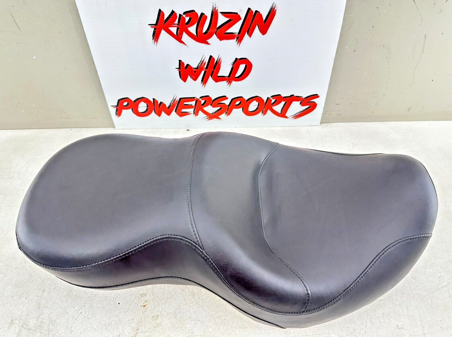 1999 HARLEY DYNA OEM HD Driver Passenger Seat Saddle Black NOS