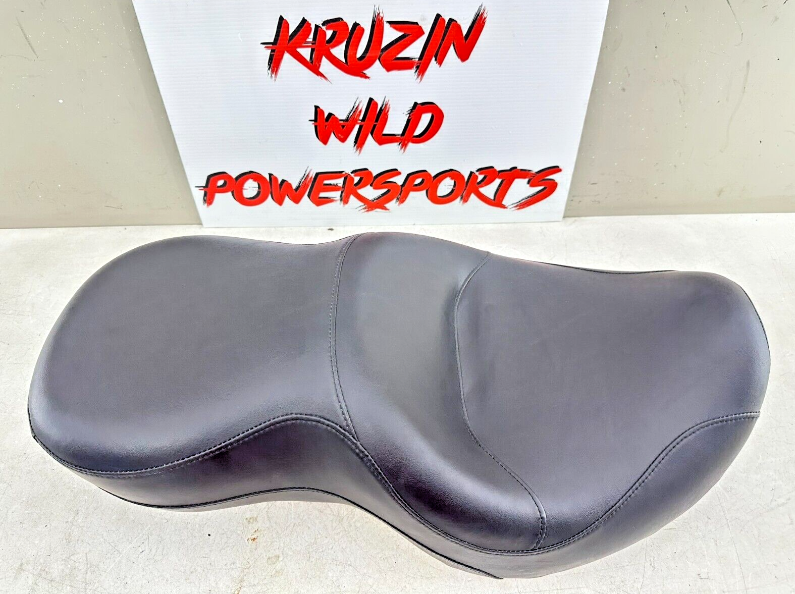 1999 HARLEY DYNA OEM HD Driver Passenger Seat Saddle Black NOS