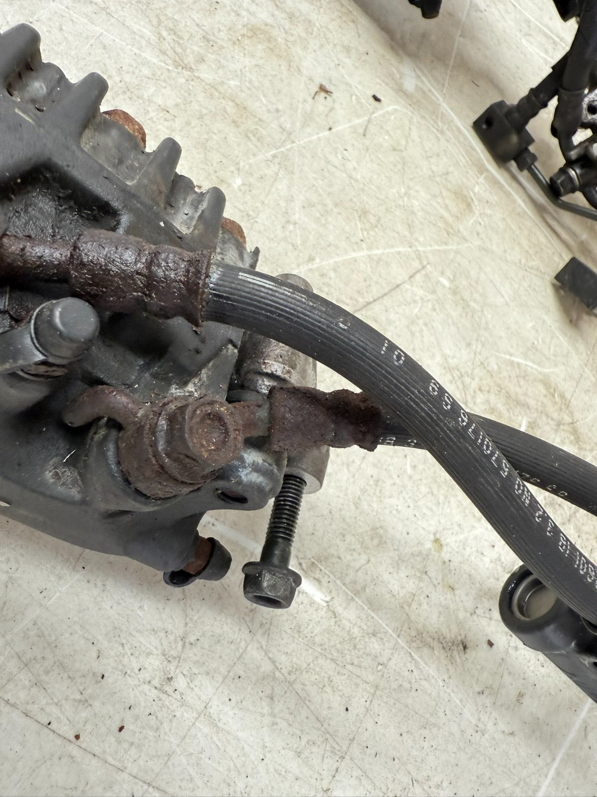 2002 Honda Goldwing GL1800 Front Brake Caliper Left Right & Brake Line Hose