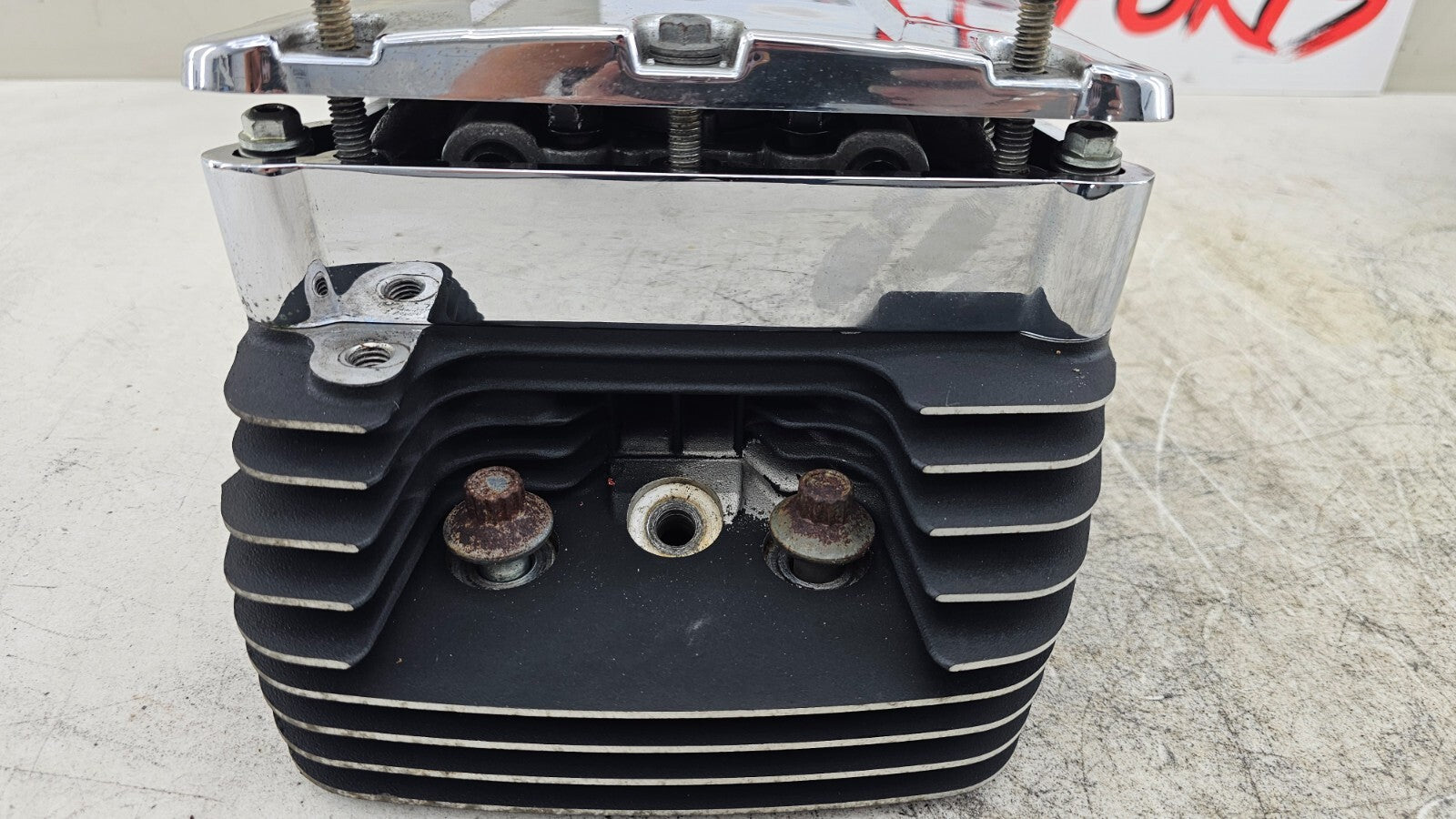 2002 HARLEY ELECTRA GLIDE Front Rear Cylinder Heads Rocker Boxes Good Shape!